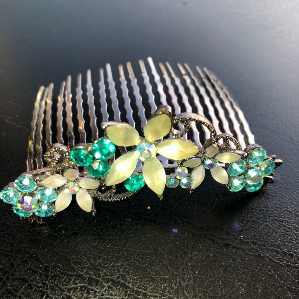 Rhinestone Hair Comb